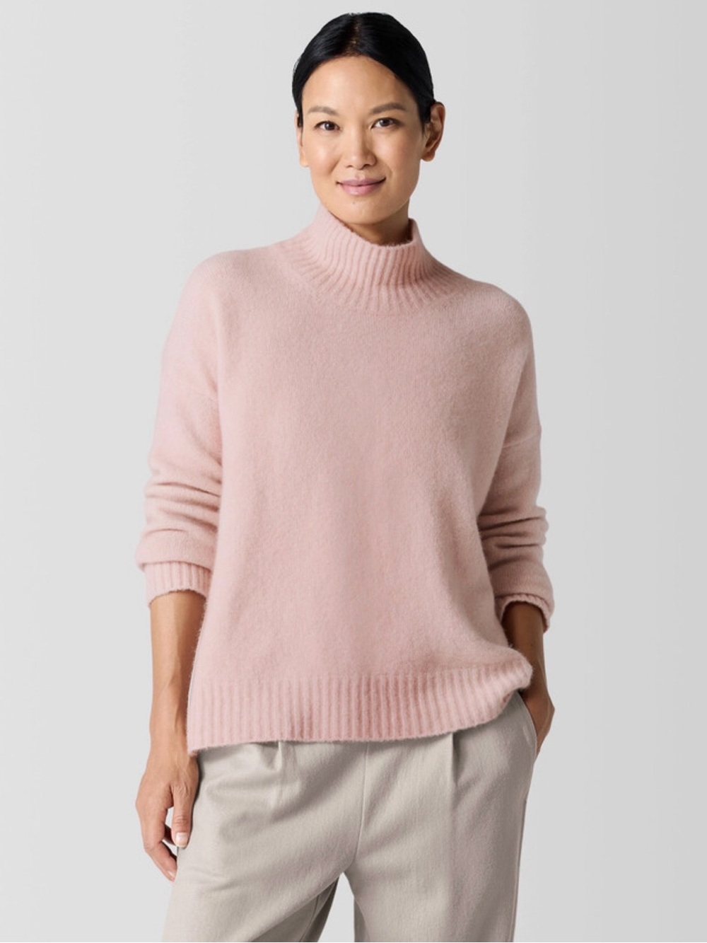 EILEEN FISHER Cashmere Mock Neck Sweater in Blush Pink